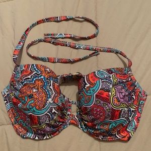 NWOT Victoria’s Secret 34DD paisley bikini top